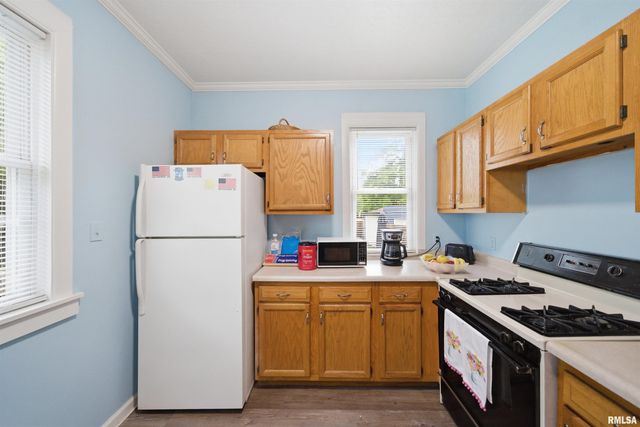 809 E REPUBLIC Street, Peoria, IL 61603