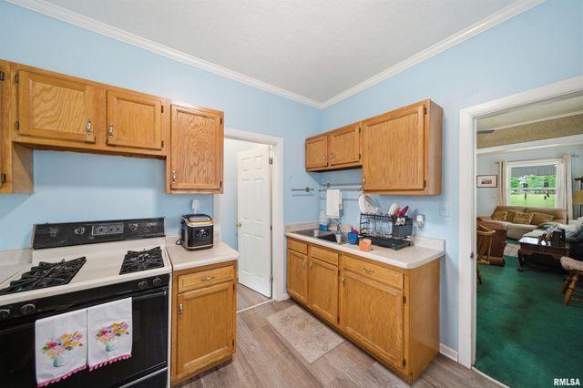 809 E REPUBLIC Street, Peoria, IL 61603