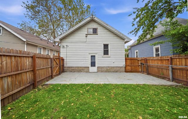 809 E REPUBLIC Street, Peoria, IL 61603