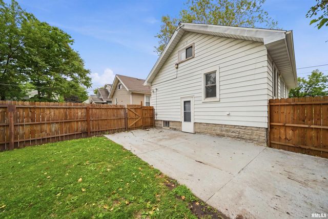 809 E REPUBLIC Street, Peoria, IL 61603