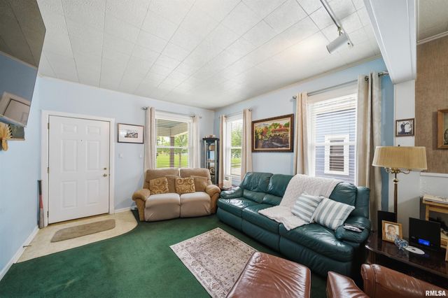 809 E REPUBLIC Street, Peoria, IL 61603