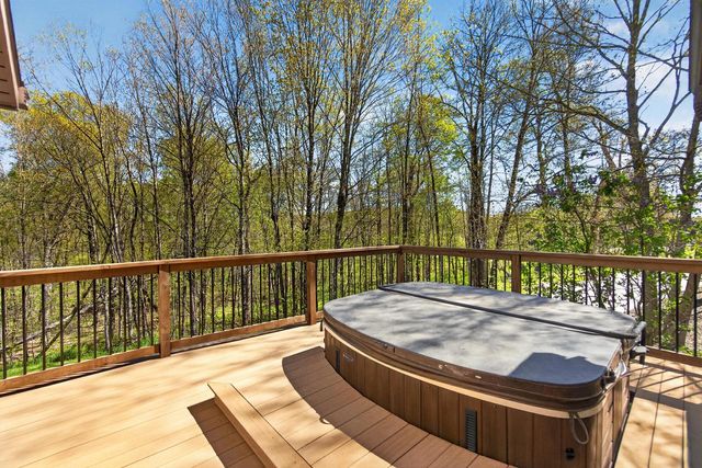9355 St Kilian HEIGHTS, Allenton, WI 53002