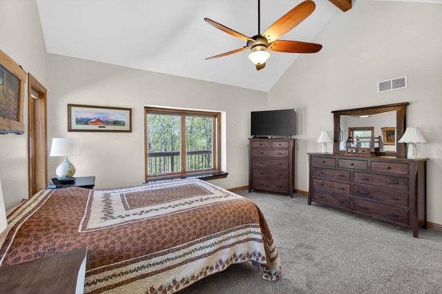 9355 St Kilian HEIGHTS, Allenton, WI 53002