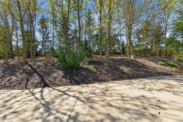 9355 St Kilian HEIGHTS, Allenton, WI 53002