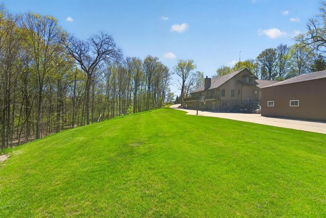 9355 St Kilian HEIGHTS, Allenton, WI 53002