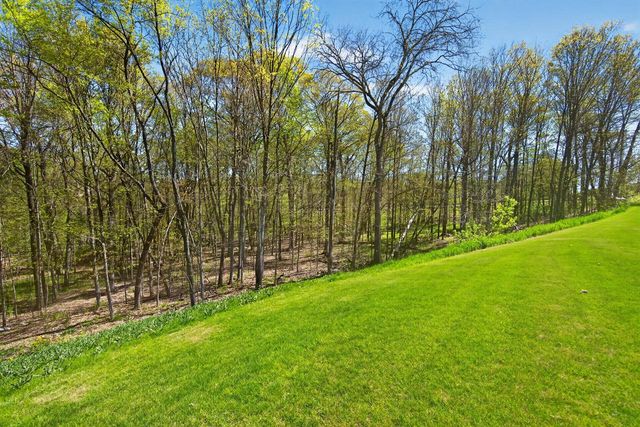 9355 St Kilian HEIGHTS, Allenton, WI 53002
