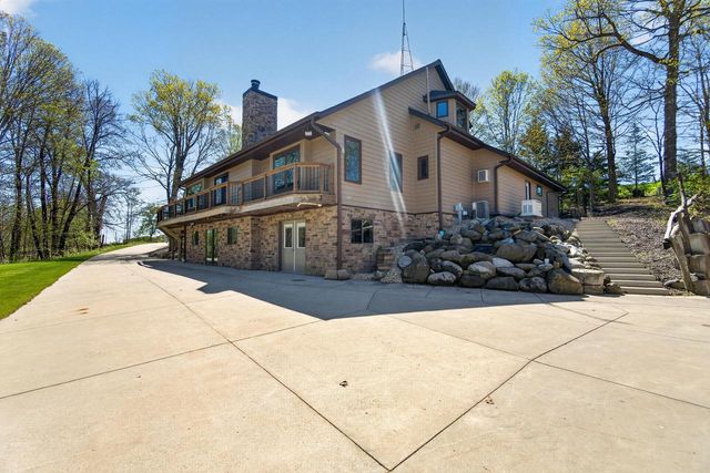 9355 St Kilian HEIGHTS, Allenton, WI 53002