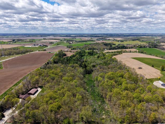 9355 St Kilian HEIGHTS, Allenton, WI 53002