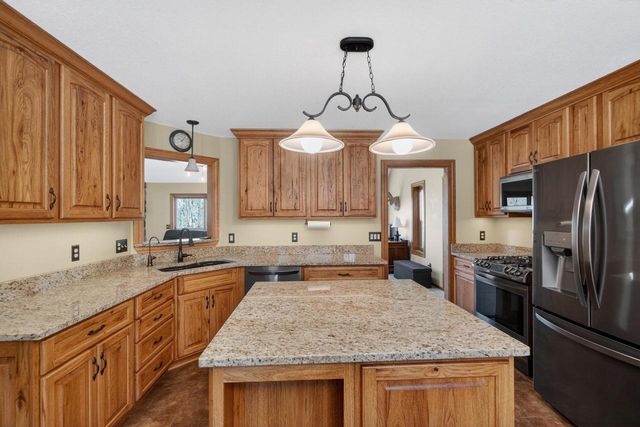 9355 St Kilian HEIGHTS, Allenton, WI 53002