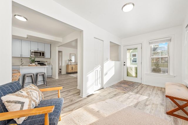 3325 22nd Avenue S, Minneapolis, MN 55407