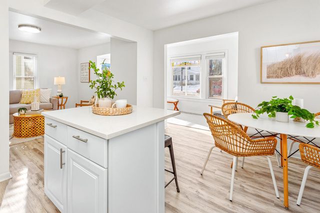 3325 22nd Avenue S, Minneapolis, MN 55407