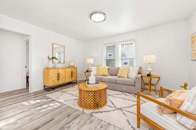 3325 22nd Avenue S, Minneapolis, MN 55407