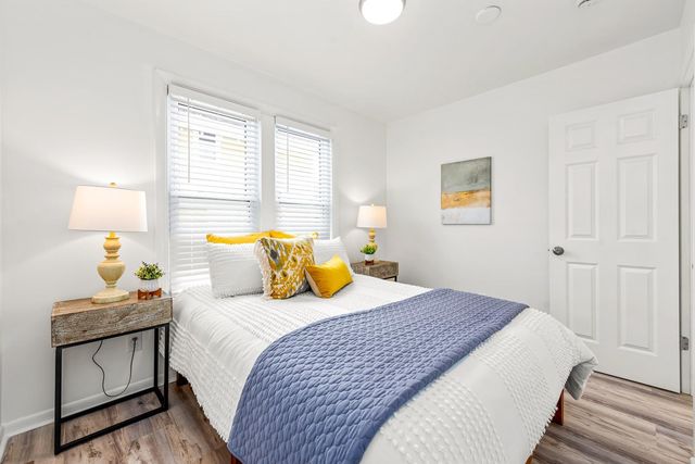 3325 22nd Avenue S, Minneapolis, MN 55407