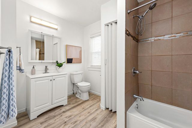 3325 22nd Avenue S, Minneapolis, MN 55407