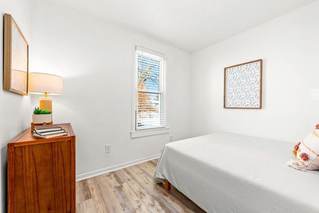 3325 22nd Avenue S, Minneapolis, MN 55407