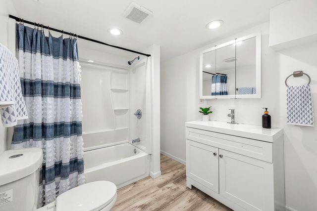 3325 22nd Avenue S, Minneapolis, MN 55407