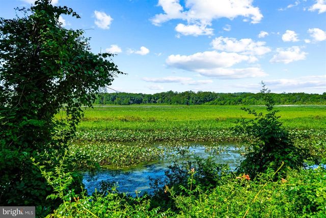 18025 POSSUM POINT RD, Dumfries, VA 22026