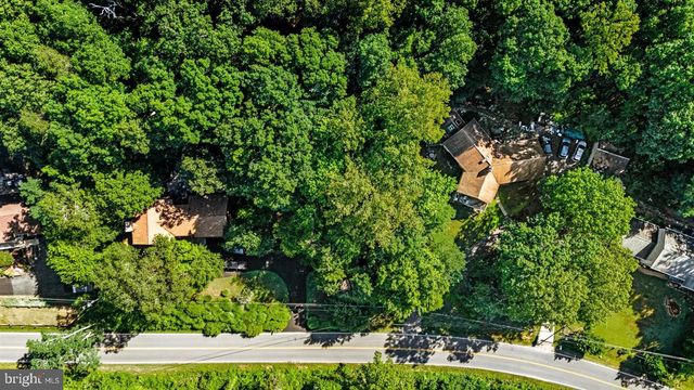 18025 POSSUM POINT RD, Dumfries, VA 22026