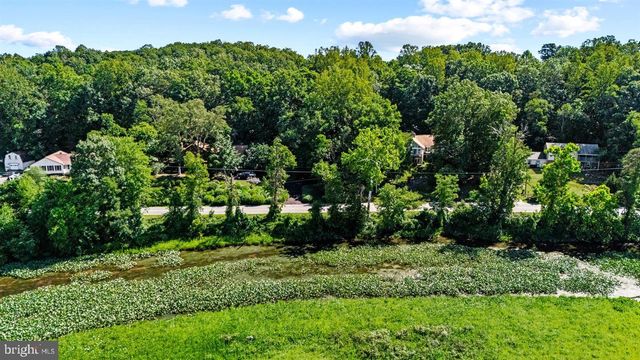 18025 POSSUM POINT RD, Dumfries, VA 22026