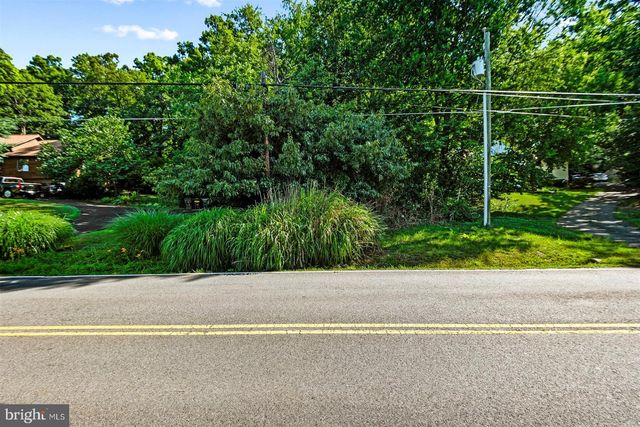 18025 POSSUM POINT RD, Dumfries, VA 22026