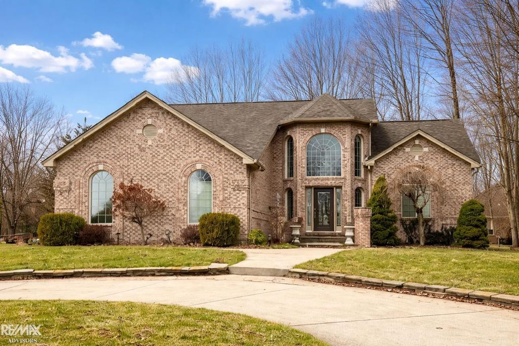 68135 Lake Angela Drive, Richmond, MI 48062