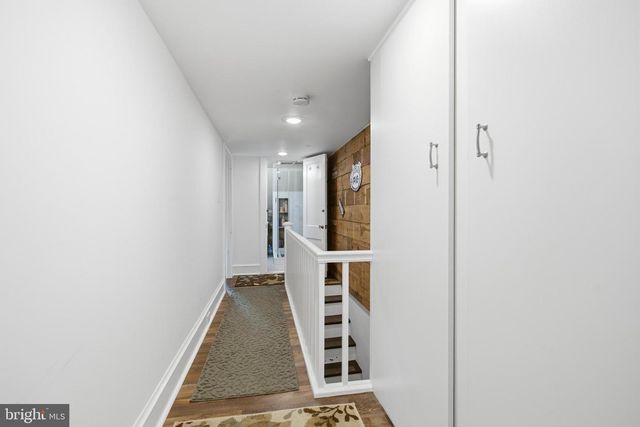 326 BALLYMORE RD, Springfield, PA 19064