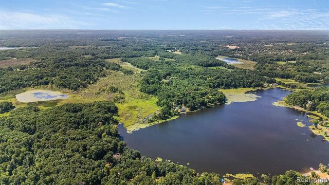 0 E Coon Lake Trail, Howell, MI 48843