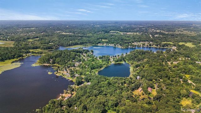 0 E Coon Lake Trail, Howell, MI 48843