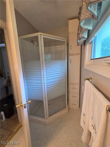 10305 Broadview Road, Broadview Heights, OH 44147