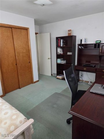 10305 Broadview Road, Broadview Heights, OH 44147