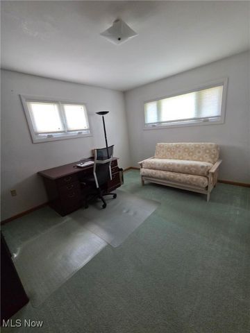 10305 Broadview Road, Broadview Heights, OH 44147