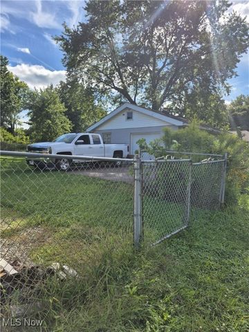 10305 Broadview Road, Broadview Heights, OH 44147