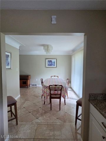 10305 Broadview Road, Broadview Heights, OH 44147