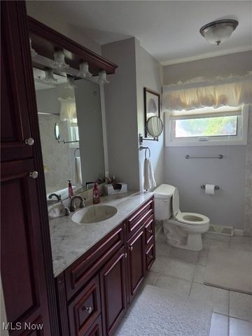 10305 Broadview Road, Broadview Heights, OH 44147