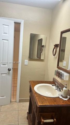 17255 SW 95th Ave 350, Palmetto Bay, FL 33157