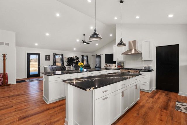 11218 N Crocker Road, Brooklyn, WI 53521