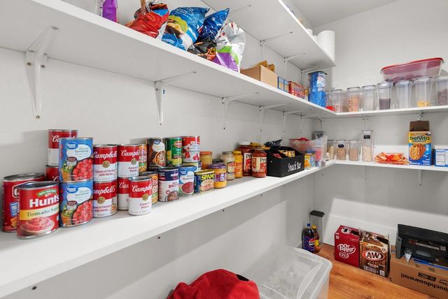 11218 N Crocker Road, Brooklyn, WI 53521