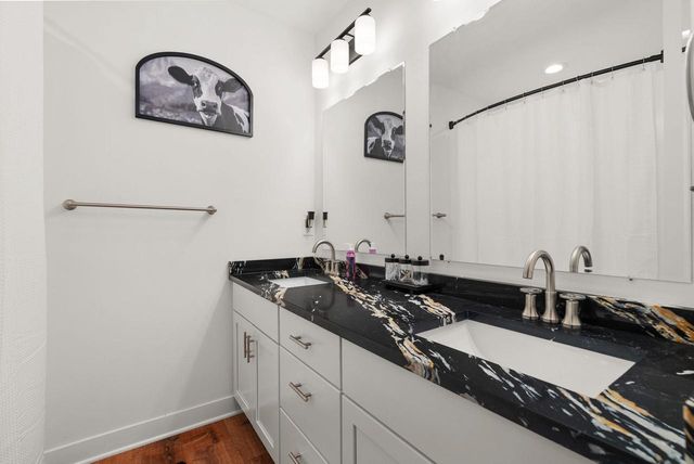 11218 N Crocker Road, Brooklyn, WI 53521