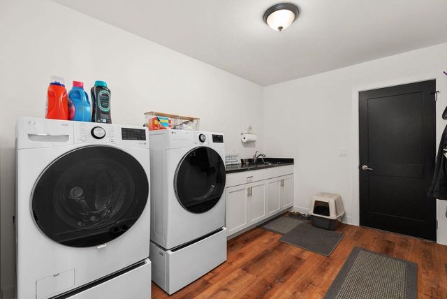 11218 N Crocker Road, Brooklyn, WI 53521