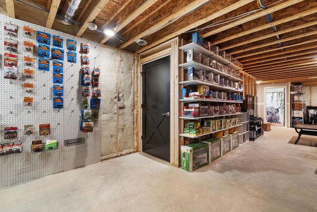 11218 N Crocker Road, Brooklyn, WI 53521