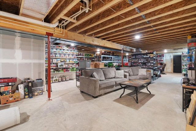 11218 N Crocker Road, Brooklyn, WI 53521