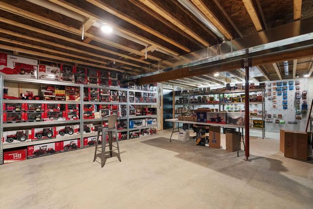 11218 N Crocker Road, Brooklyn, WI 53521