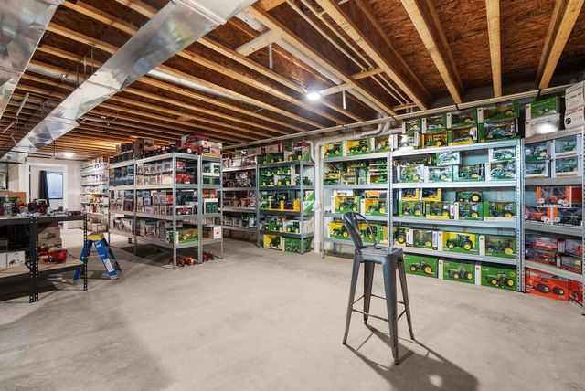 11218 N Crocker Road, Brooklyn, WI 53521