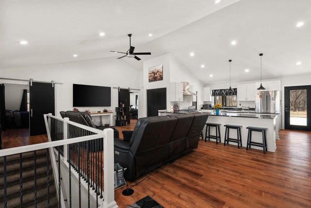 11218 N Crocker Road, Brooklyn, WI 53521