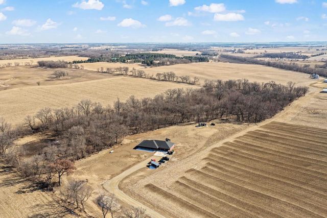 11218 N Crocker Road, Brooklyn, WI 53521