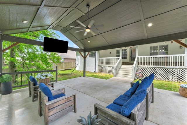 3492 Eaglecrest Circle, Springdale, AR 72762