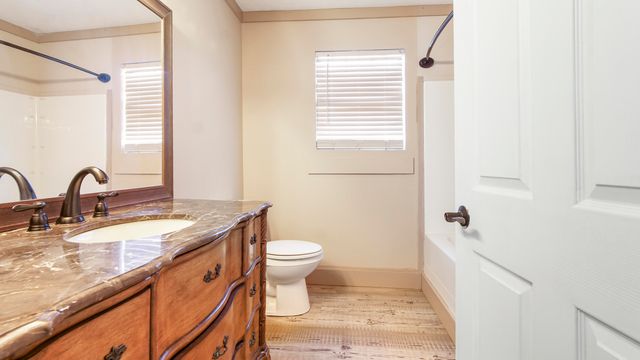 6837 Co Highway 1087, Defuniak Springs, FL 32433