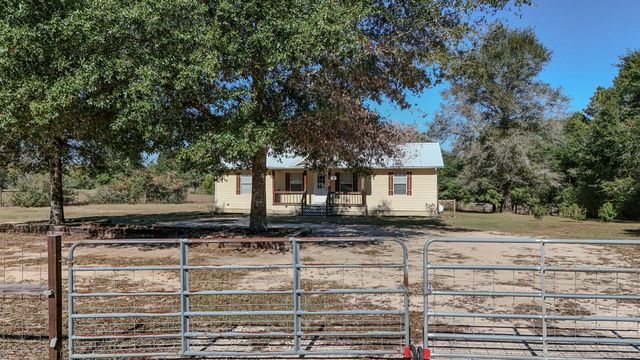 6837 Co Highway 1087, Defuniak Springs, FL 32433