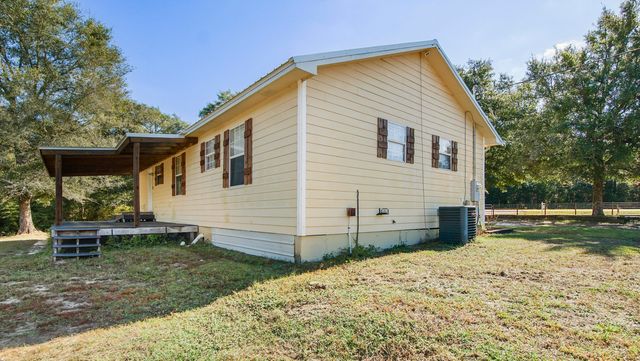 6837 Co Highway 1087, Defuniak Springs, FL 32433