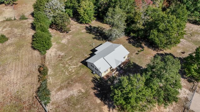 6837 Co Highway 1087, Defuniak Springs, FL 32433